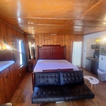 Boulder Bay Cottages 빅 베어 레이크 외부 사진