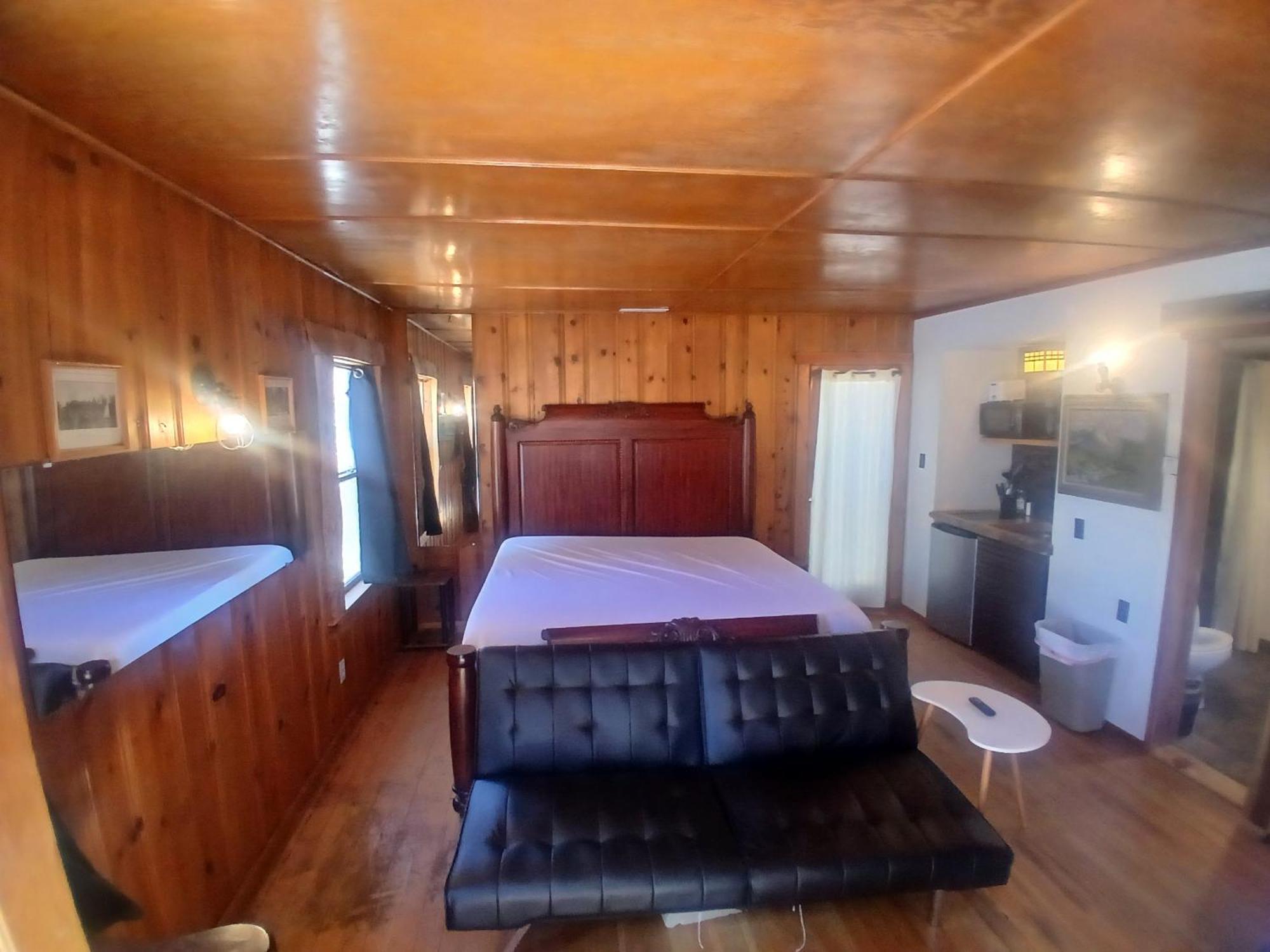 Boulder Bay Cottages 빅 베어 레이크 외부 사진