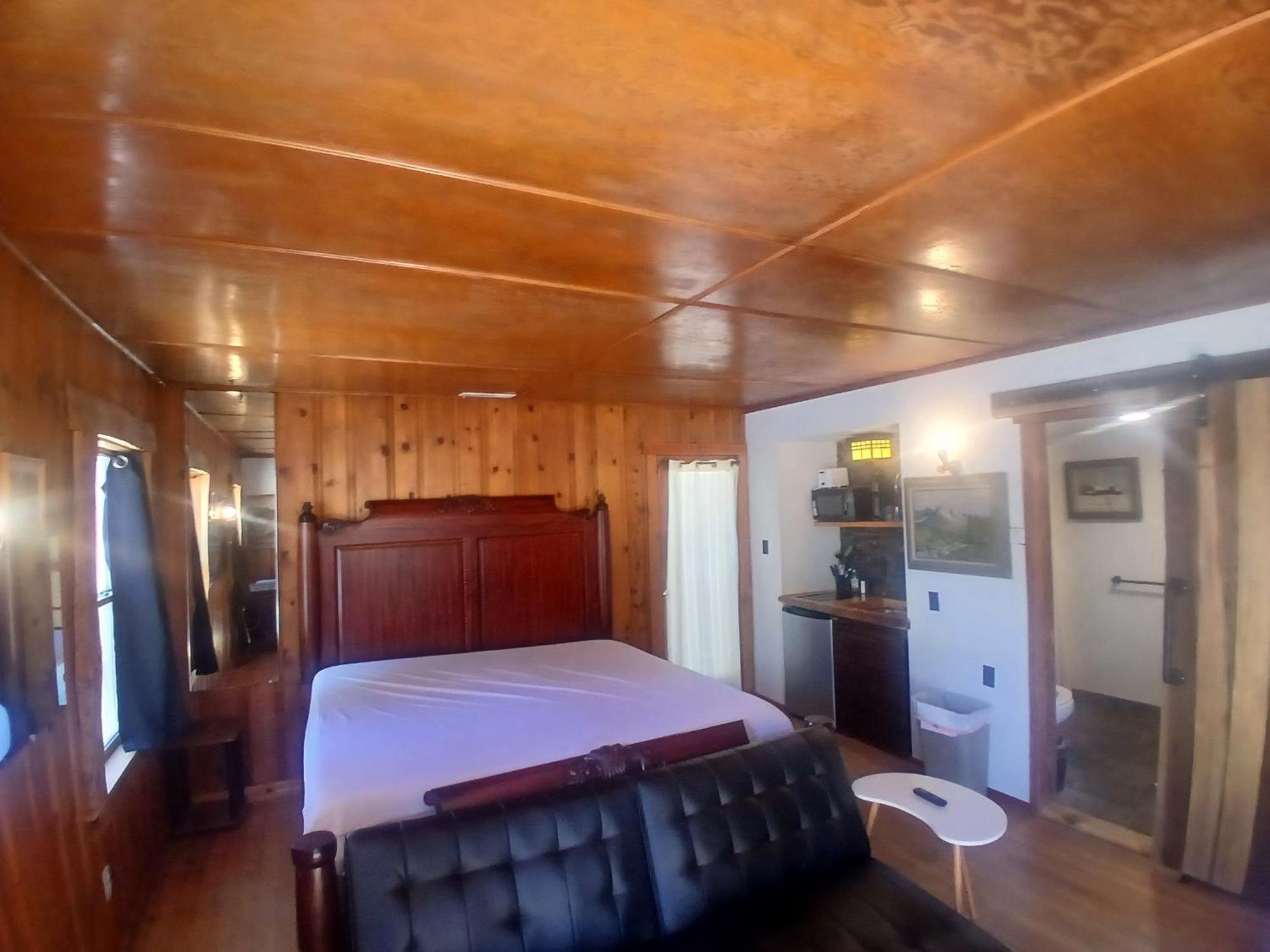 Boulder Bay Cottages 빅 베어 레이크 외부 사진